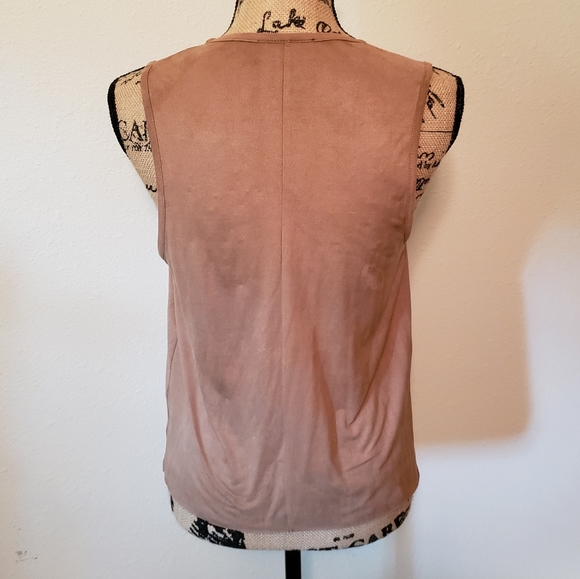 Tan vest NWOT - Picture 4 of 7